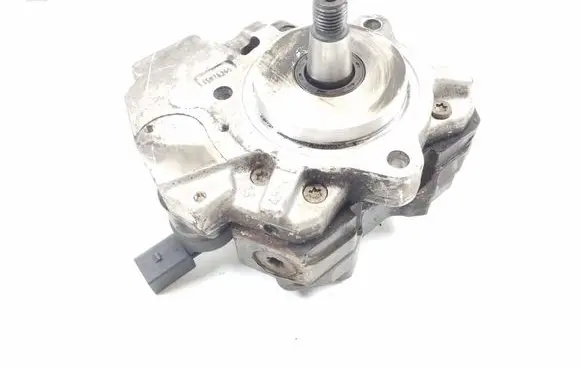 BMW 7 E65 E66 Fuel injection high pressure pump 7788678