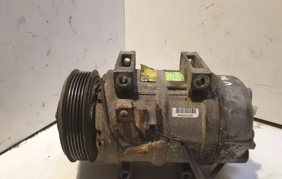 Volvo V70 Air conditioning (A/C) compressor (pump) 8684286 8708581