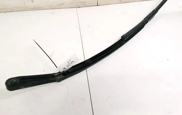 Alfa Romeo 147 Front wiper blade arm