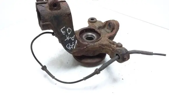 Volvo V70 Front wheel hub