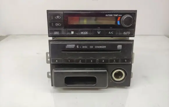 Nissan X-Trail T30 Climate control unit 275008H802 3N28234700