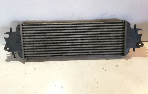 Opel Vivaro Intercooler radiator