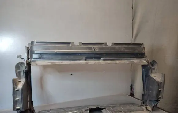 Intercooler air guide/duct channel