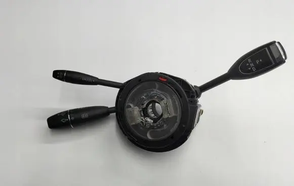 Wiper turn signal indicator stalk/switch