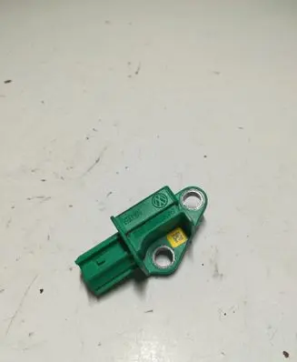 Volkswagen Touran I Airbag deployment crash/impact sensor 5M0909606A