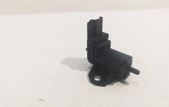 Ford Focus Vacuum valve 9688124580
