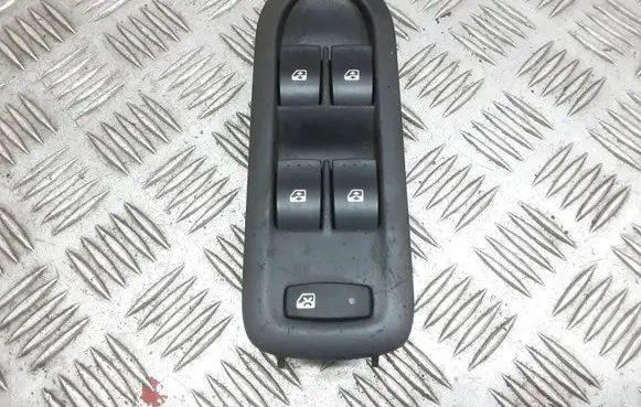 Renault Scenic II - Grand scenic II Electric window control switch 156018070C