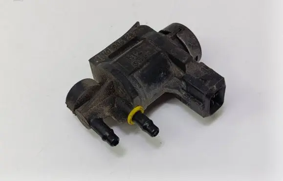 Volkswagen Golf III Turbo solenoid valve 1H0906283