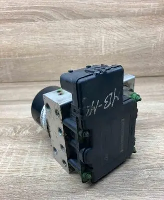 Mercedes-Benz ML W163 ABS Pump 10094715014 10020803912