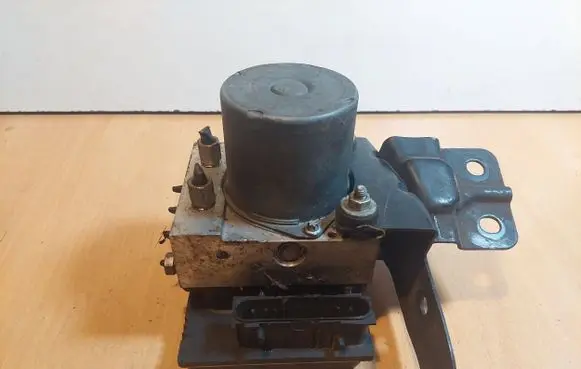 Nissan Qashqai ABS Pump 0265950674 0265235296
