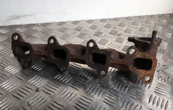 Toyota RAV 4 (XA30) Exhaust manifold