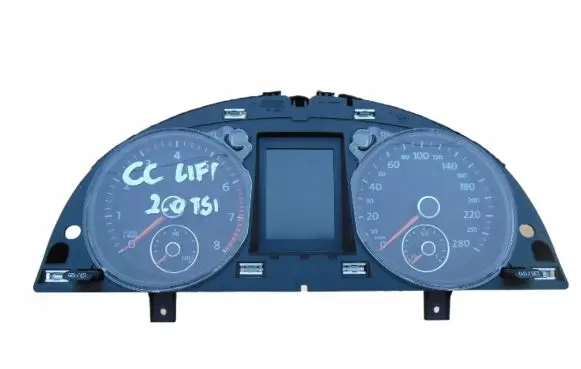 Volkswagen PASSAT CC Speedometer (instrument cluster) 3C8920880S