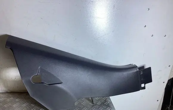 Porsche Cayenne (92A) (C) pillar trim 7P0867766