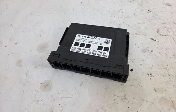 Opel Insignia A Comfort/convenience module 13510527