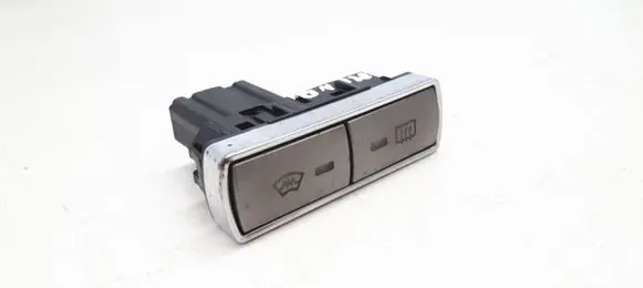 Ford Mondeo MK IV Windscreen/window heater switch 6M2T18K574AD
