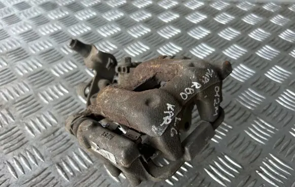 Skoda Superb B6 (3T) Rear brake caliper