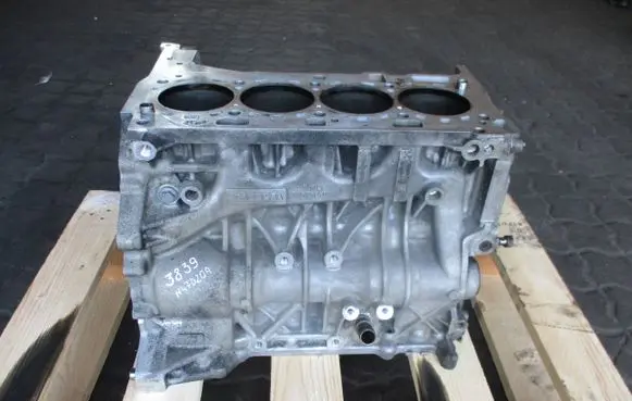 BMW X3 E83 Engine block 9797922 979792208 N47D20A
