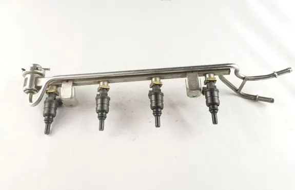 Volkswagen Golf IV Fuel main line pipe 06A133317B 06A90603