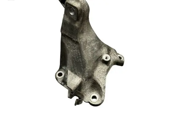 BMW 3 E90 E91 Engine mounting bracket 2211678191601