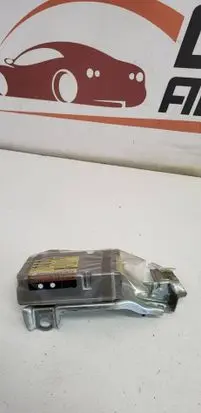 Toyota Corolla E110 Airbag control unit/module 8917002101 00800299X9