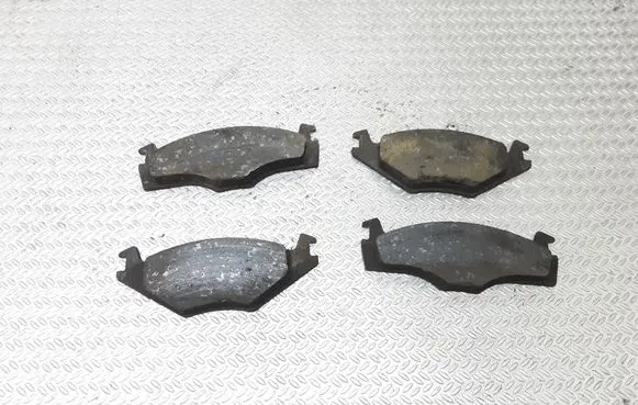 Volkswagen Vento Brake pads (front) 