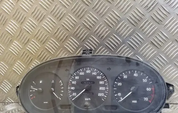 Renault Megane I Speedometer (instrument cluster) 215781612 7700839644