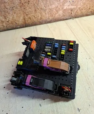 Volvo S60 Comfort/convenience module 30728512 28017881 00005529737