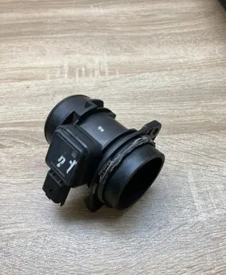 Citroen C3 Mass air flow meter 9647144080