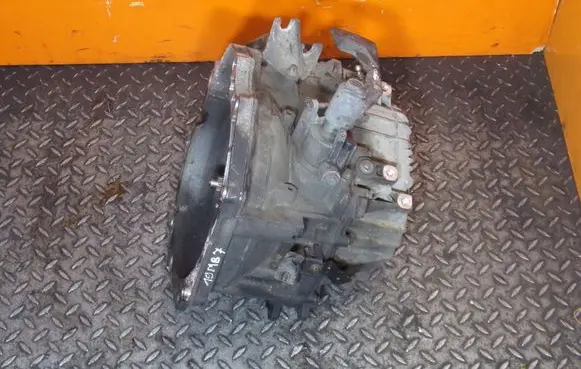 Toyota Prius (XW20) Manual 6 speed gearbox M320FAMO 19MB7