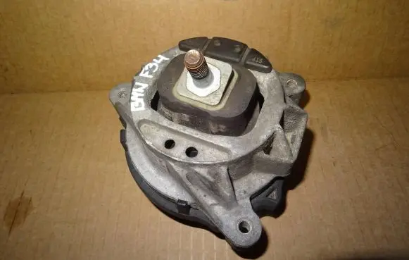 BMW 4 F32 F33 Engine mount bracket 6855460 210913