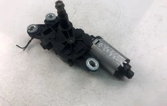 Volvo V70 Wiper motor 30663891