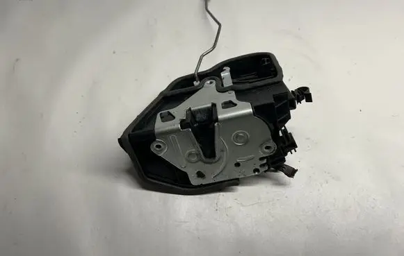 BMW X5 E70 Coupe door lock (next to the handle) 7202145