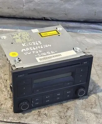 Volkswagen Fox Radio/CD/DVD/GPS head unit 5Z0035152E