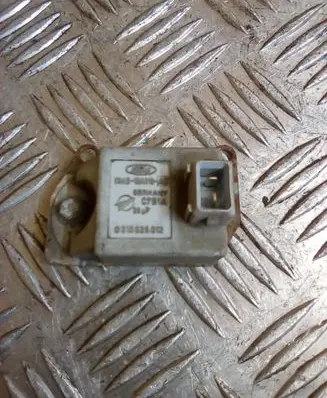 Ford Focus Ignition amplifier control unit 0310025012