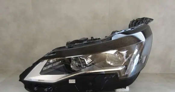 Peugeot 3008 II Headlight/headlamp 9836230680