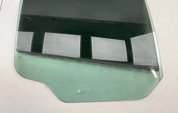 Dodge Charger Rear door window glass 43R000262 E000249