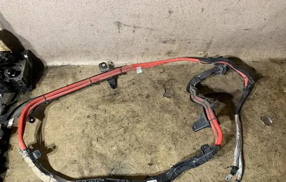 BMW 3 G20 G21 Positive cable (battery) 9107462