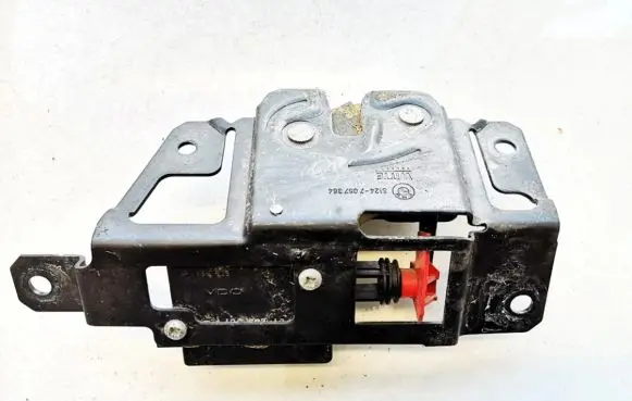 BMW X3 E83 Tailgate/trunk/boot lock/catch/latch 51247057364 5124-7057364