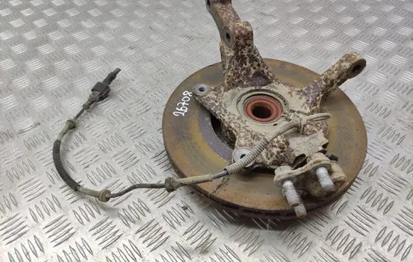 Opel Vivaro Front wheel hub