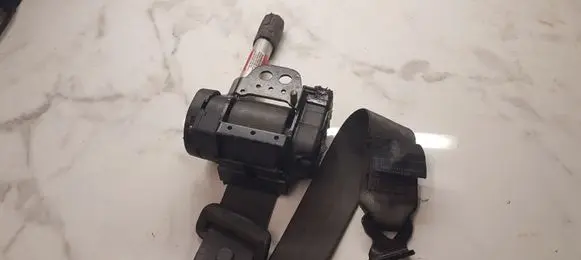 Volvo S60 Rear seatbelt 39969916