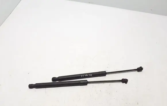Infiniti FX Tailgate strut 
