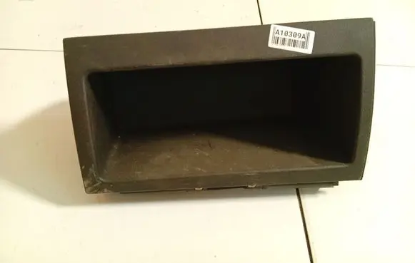 Glove box