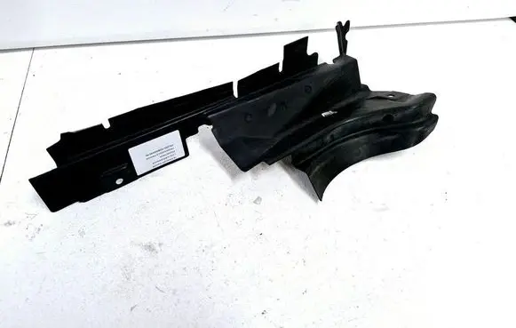 Land Rover Range Rover L322 Intercooler air channel guide 