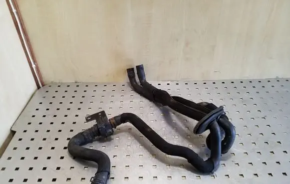 Audi A5 8T 8F Engine coolant pipe/hose