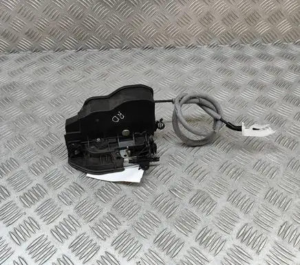 BMW X6 E71 Front door lock 7318424