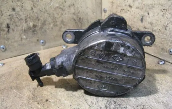 Renault Master II Vacuum pump LUK8200478188 22DCI