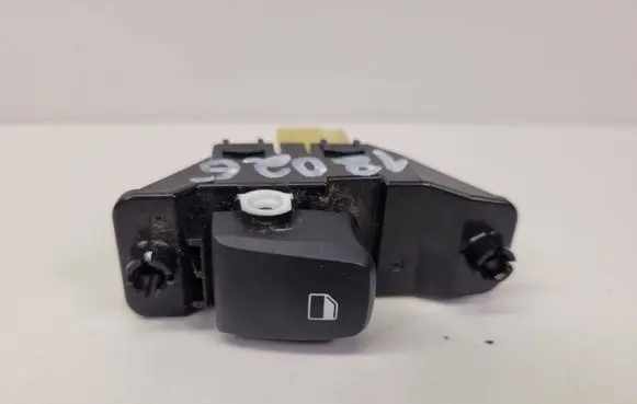Hyundai Kona I Electric window control switch 3K552B-1200