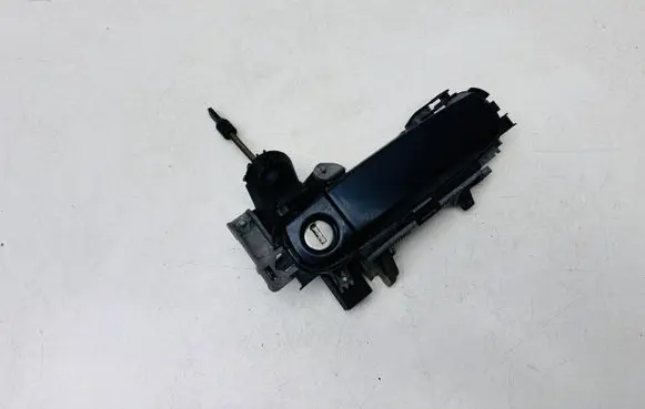 Audi A4 S4 B7 8E 8H Front door exterior handle 