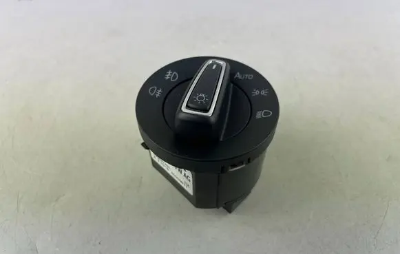 Skoda Superb B8 (3V) Light switch 3V0941431