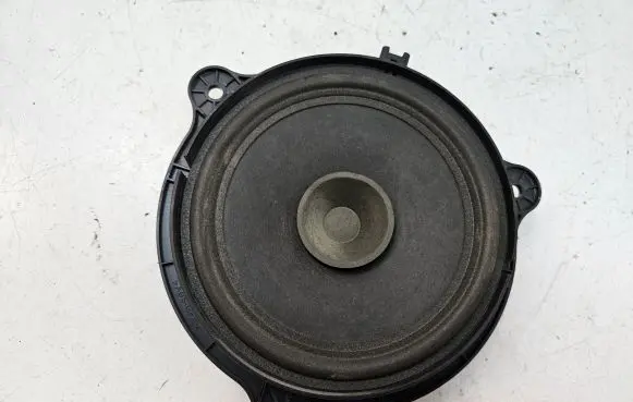 Nissan Note (E11) Front door speaker